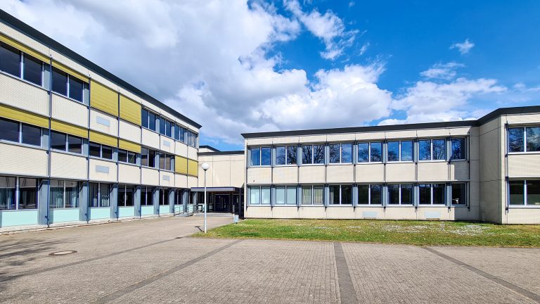 Anmeldung zur fünften Klasse (Schuljahr 2026/2027)