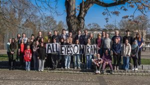 Read more about the article Fotoaktion „All Eyes on Iran“